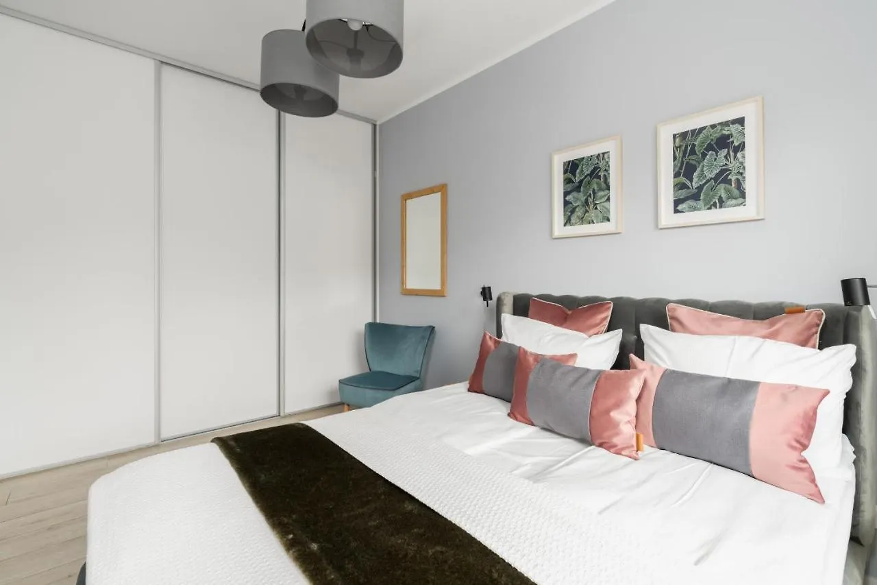 Apartment With Garden Wolkowyska By Noclegi Renters Πόζναν 0*,
