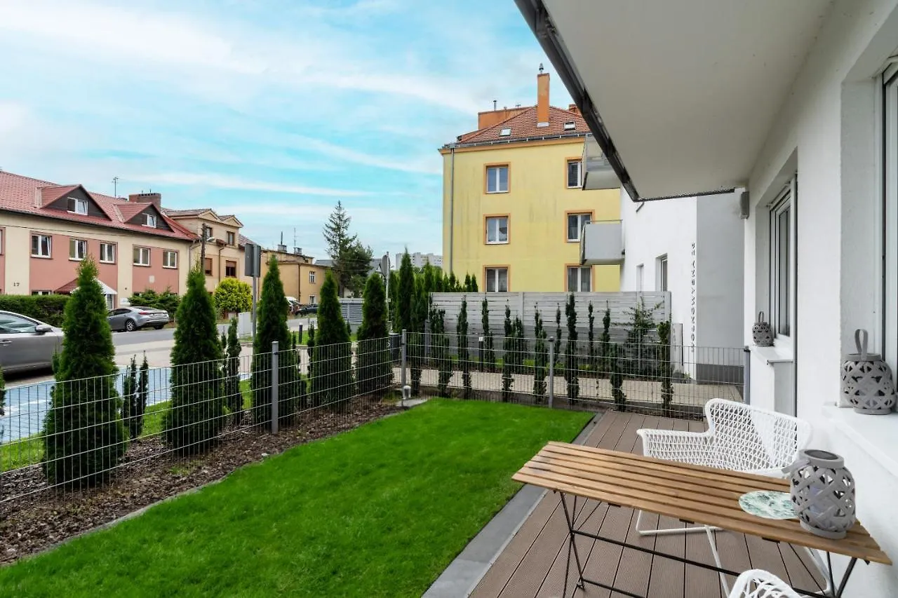 Apartment With Garden Wolkowyska By Noclegi Renters Πόζναν